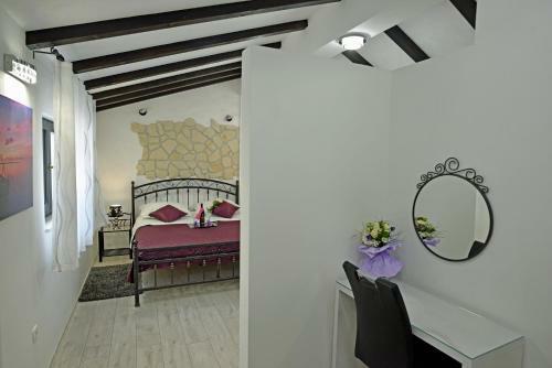 Kuzma Rooms And Apartments