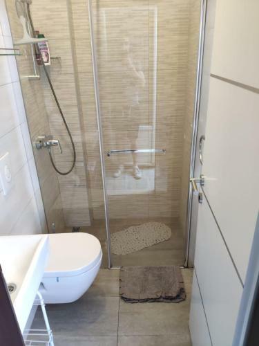 Kuzma Rooms And Apartments
