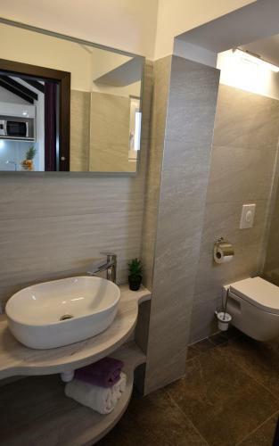 Kuzma Rooms And Apartments