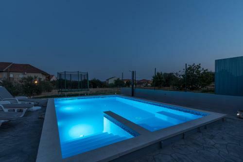 Apartamentos Holiday Home Dino & Lea