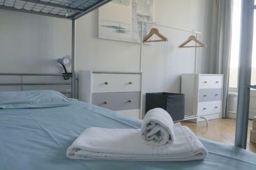 Albergue Espinho Surf House