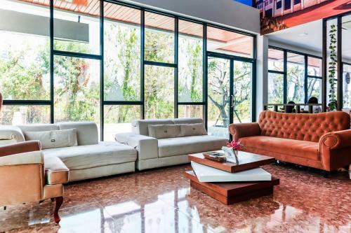 Hotel Oyo 854 Baan Phuchalong