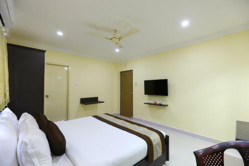 Hotel Saibala Deluxe - Near Airport
