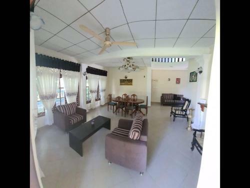 Hostal Room In Bb - The Green Villa Tea Plantations