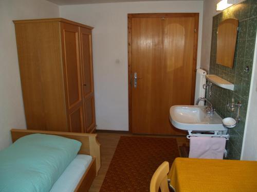 Bed & Breakfast Haus Vereina