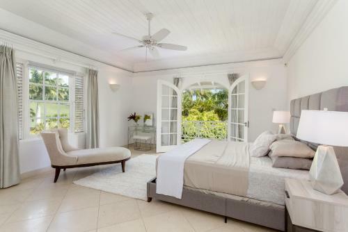 Ultra Luxury Infinity Pool Villa On Platinum Coast Gated Development