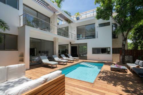 Villa Las Olas With Security, Rooftop, Pools, Golf In Gran Bahia Principe