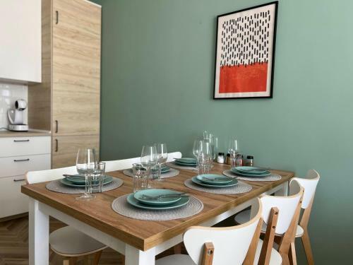 Las Brisas Garden Apartment