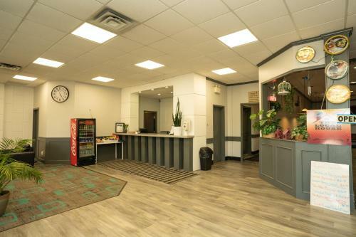 Hotel Lakeview Inn And Suites
