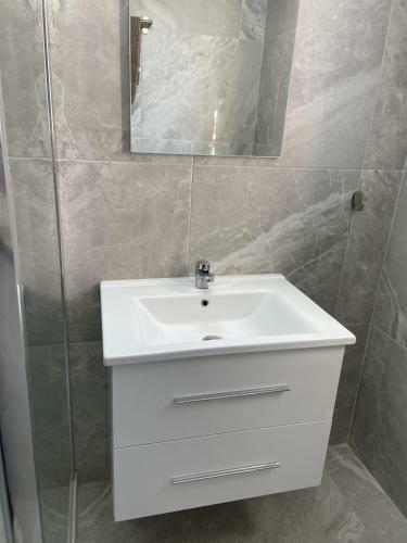 2 Bedroom Apartment In Nicosia Center! 16