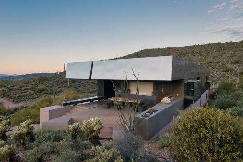 5 Acre Desert Sanctuary With Luxury Amenities