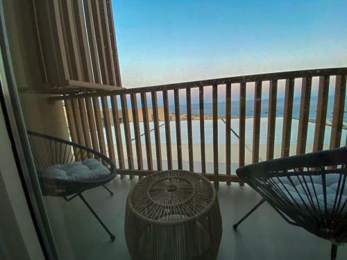 Modren Apartment In Green Coast Resort