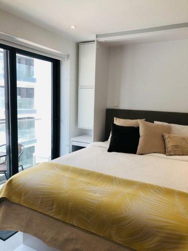 Apartamento South Facing 11th Floor Balcony 5min Walk To Beach