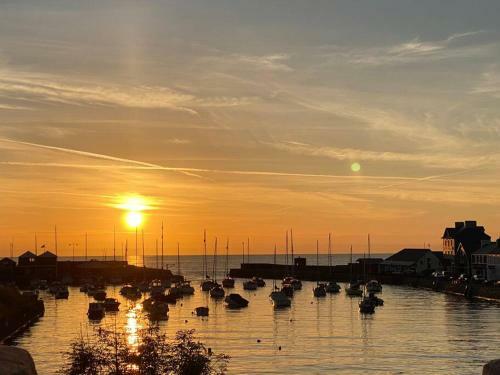 Island House - The Best Panoramic Harbour Views