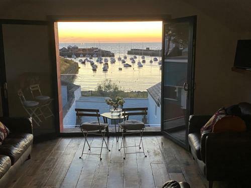 Island House - The Best Panoramic Harbour Views