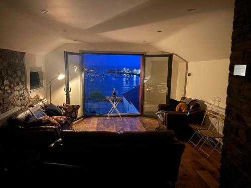 Island House - The Best Panoramic Harbour Views