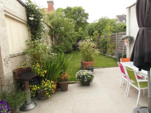 B&B Garden In The City