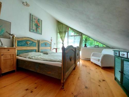 Artist Apartment