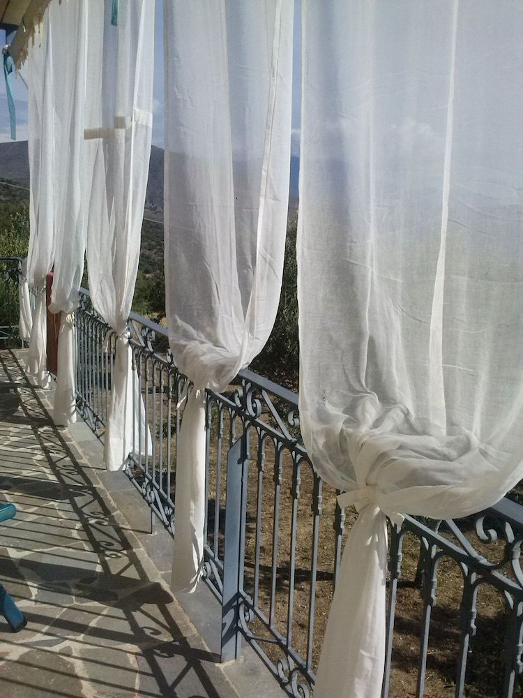 Hostal Studio Maistros