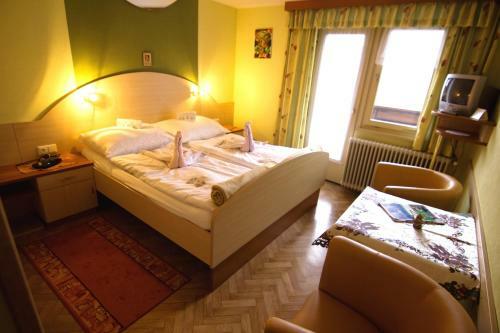 Hostal Gasthof Pension St. Wolfgang