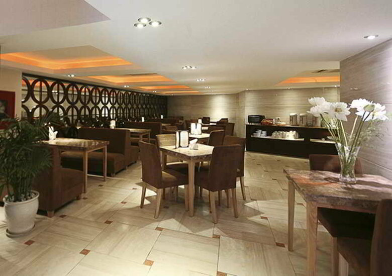 Rising Dragon Palace Hotel