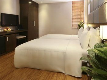 Rising Dragon Palace Hotel