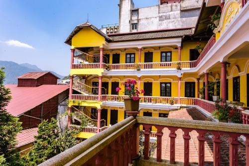 Auberge Dang Trung Hotel