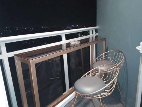 Apartamento Elegant Studio At Azure North Pampanga