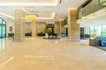 Hotel Elegant Suites Westlake