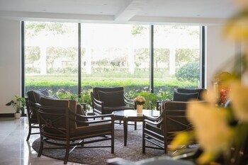 Hotel Elegant Suites Westlake