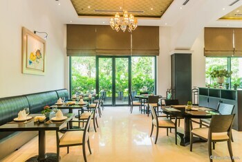 Hotel Elegant Suites Westlake