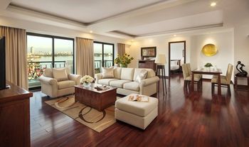 Hotel Elegant Suites Westlake