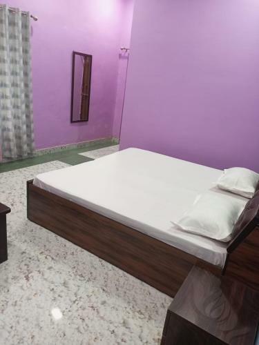 Hotel Indra Palace