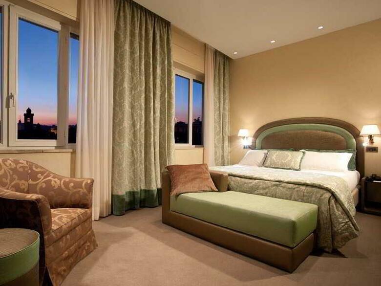 Nazionale Roma Hotel & Conference Center