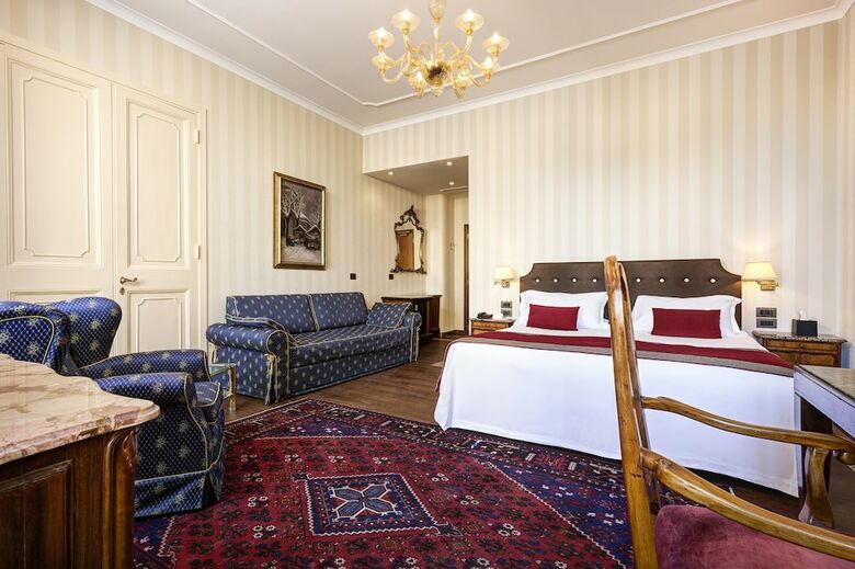 Nazionale Roma Hotel & Conference Center