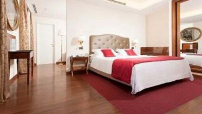 Nazionale Roma Hotel & Conference Center