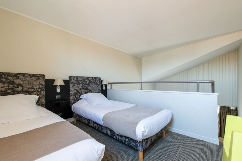 Saint Nicolas Hotel(.)