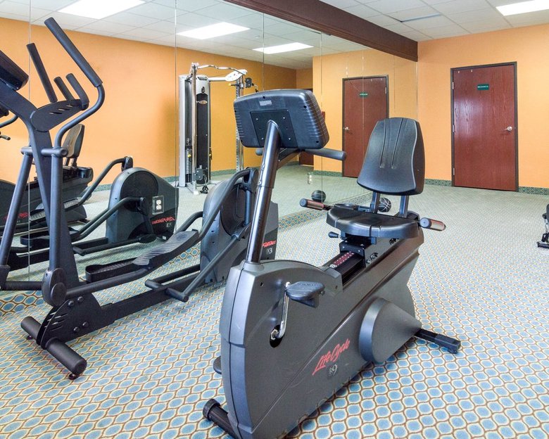 Hotel Quality Suites Bush/ Iah Airport