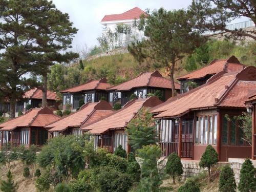 Hotel Osaka Village Dalat