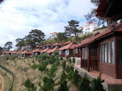 Hotel Osaka Village Dalat