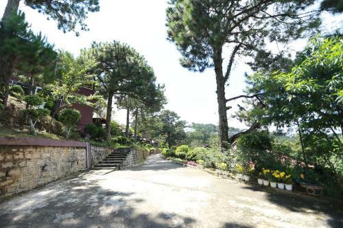 Hotel Osaka Village Dalat