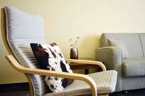 Apartamento Marble Cool 2-bedroom Down Town Yard House