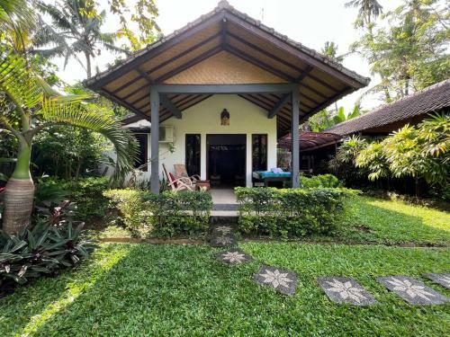 Tropical Oases Lovina