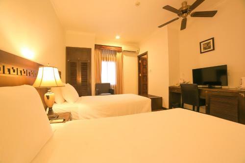 Chu Hotel