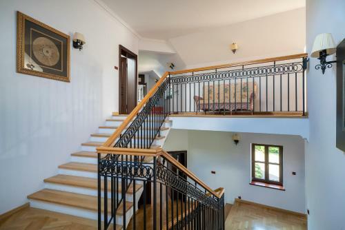 Villa Lakeland Residence