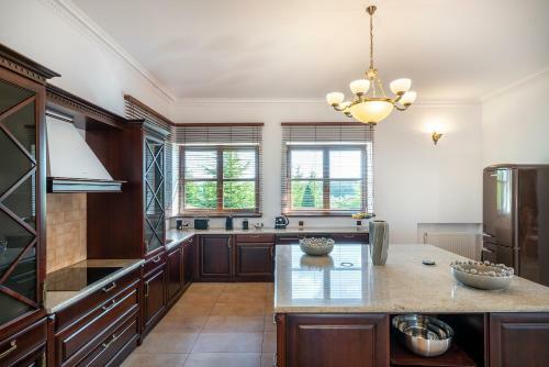 Villa Lakeland Residence