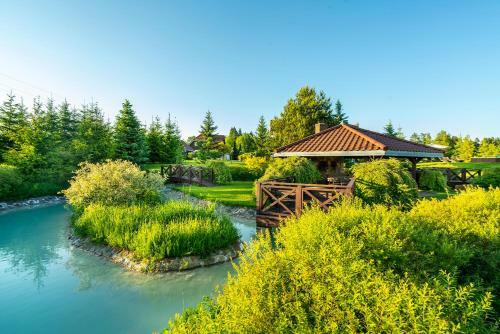 Villa Lakeland Residence