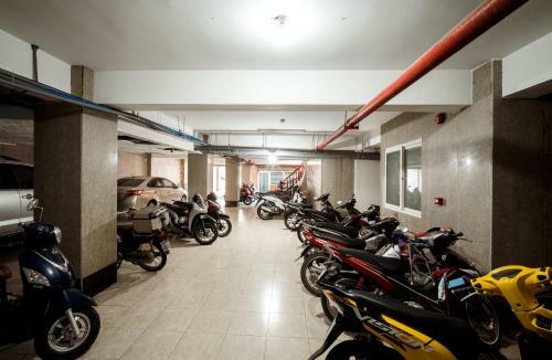 Amis Hotel