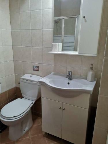 Apartamento Poets Apertment In Armeos Masouri