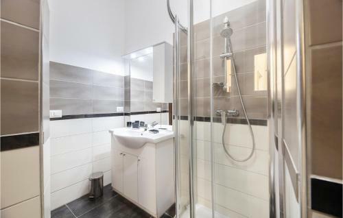 Amazing Apartment In Gallipoli With